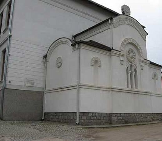 Spomen kosturnica Surdulica